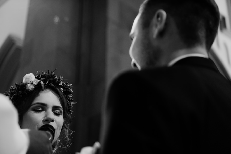 rustykalne wesele, rustykalny ślub, ślub w stodole, wesele w stodole, folwark wiązy, reportaż ślubny, nietypowe wesele, wesele z klasą, najlepszy fotograf ślubny, ślub w krakowie, wesele w folwarku wiązy, piękny ślub, ślub, wesele