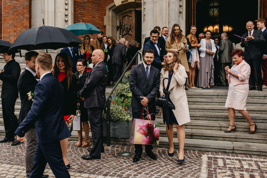 rustykalne wesele, rustykalny ślub, ślub w stodole, wesele w stodole, folwark wiązy, reportaż ślubny, nietypowe wesele, wesele z klasą, najlepszy fotograf ślubny, ślub w krakowie, wesele w folwarku wiązy, piękny ślub, ślub, wesele