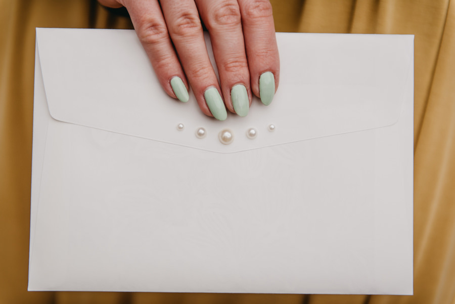 rustykalne wesele, rustykalny ślub, ślub w stodole, wesele w stodole, folwark wiązy, reportaż ślubny, nietypowe wesele, wesele z klasą, najlepszy fotograf ślubny, ślub w krakowie, wesele w folwarku wiązy, piękny ślub, ślub, wesele