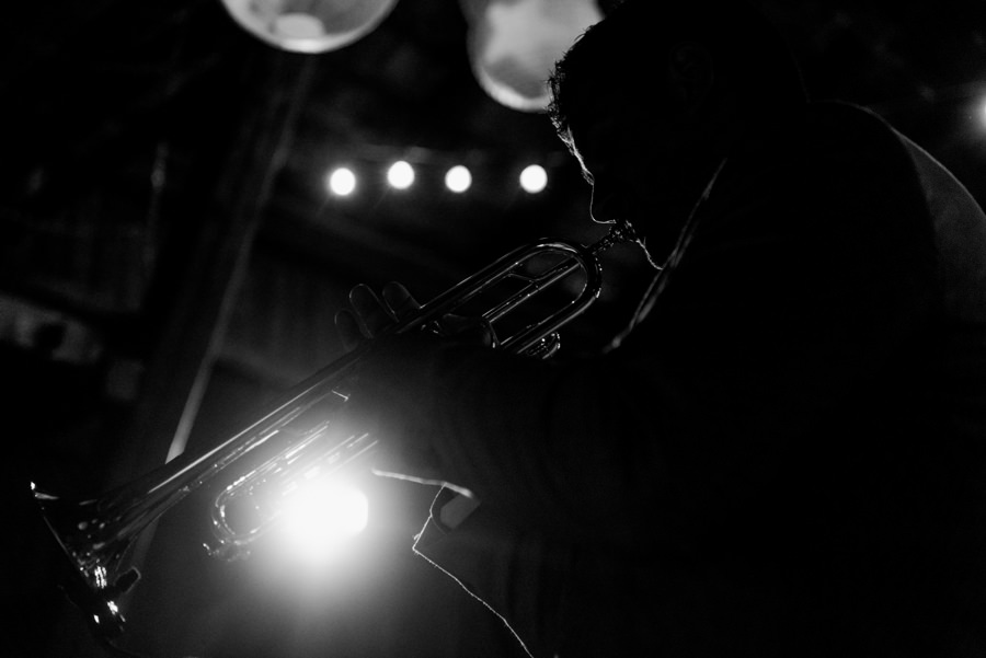 rustykalne wesele, rustykalny ślub, ślub w stodole, wesele w stodole, folwark wiązy, reportaż ślubny, nietypowe wesele, wesele z klasą, najlepszy fotograf ślubny, ślub w krakowie, wesele w folwarku wiązy, piękny ślub, ślub, wesele