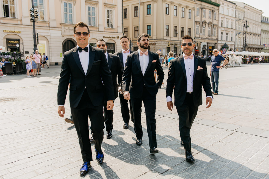 zamek w niepołomicach, przyjęcie na zamku, wesele na zamku, ślub w krakowie, kościół św barbary, ślub w krakowie, ślub klasyczny, niepołomice, klasyczne wesele, międzynarodowe wesele