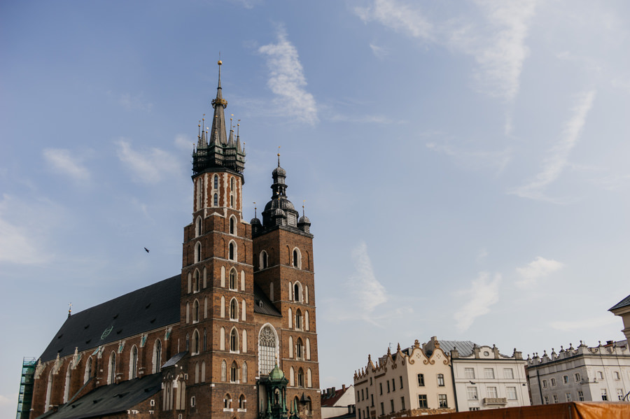 zamek w niepołomicach, przyjęcie na zamku, wesele na zamku, ślub w krakowie, kościół św barbary, ślub w krakowie, ślub klasyczny, niepołomice, klasyczne wesele, międzynarodowe wesele