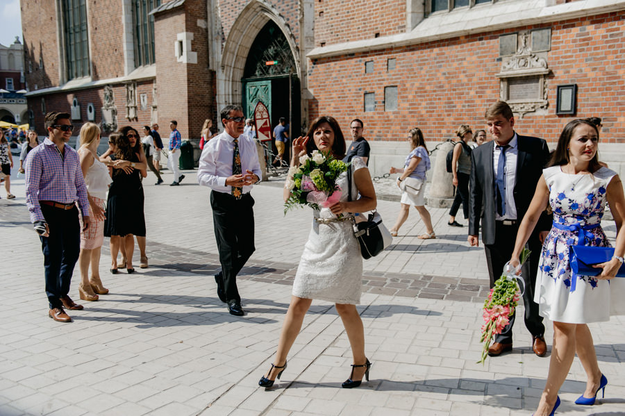zamek w niepołomicach, przyjęcie na zamku, wesele na zamku, ślub w krakowie, kościół św barbary, ślub w krakowie, ślub klasyczny, niepołomice, klasyczne wesele, międzynarodowe wesele