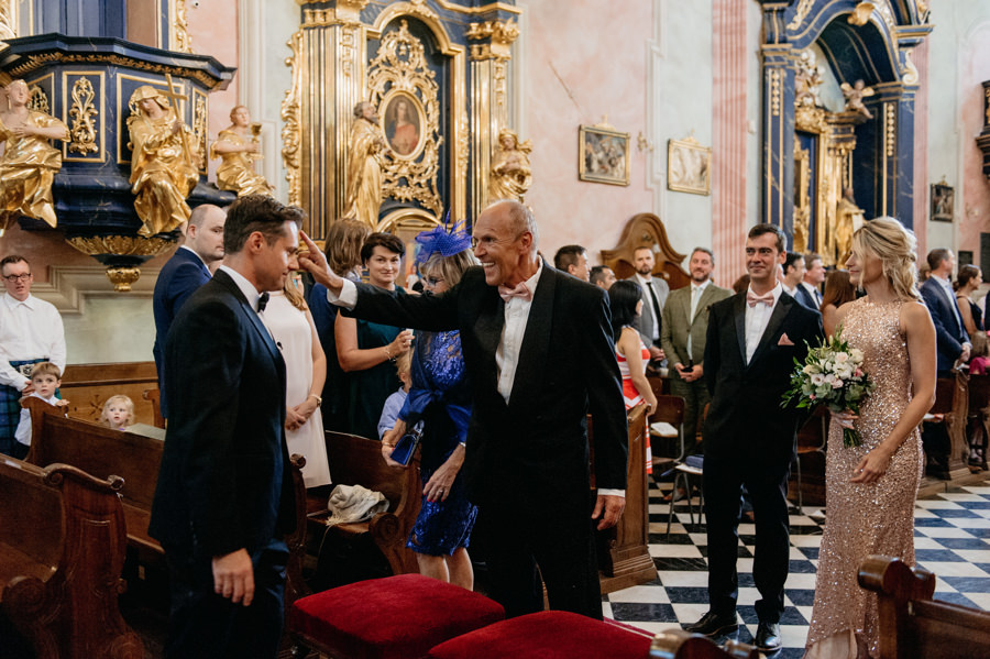 zamek w niepołomicach, przyjęcie na zamku, wesele na zamku, ślub w krakowie, kościół św barbary, ślub w krakowie, ślub klasyczny, niepołomice, klasyczne wesele, międzynarodowe wesele