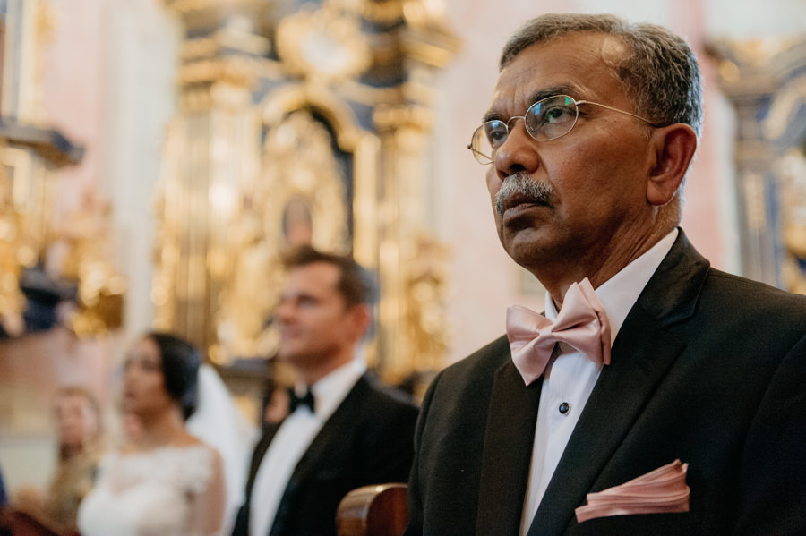 zamek w niepołomicach, przyjęcie na zamku, wesele na zamku, ślub w krakowie, kościół św barbary, ślub w krakowie, ślub klasyczny, niepołomice, klasyczne wesele, międzynarodowe wesele