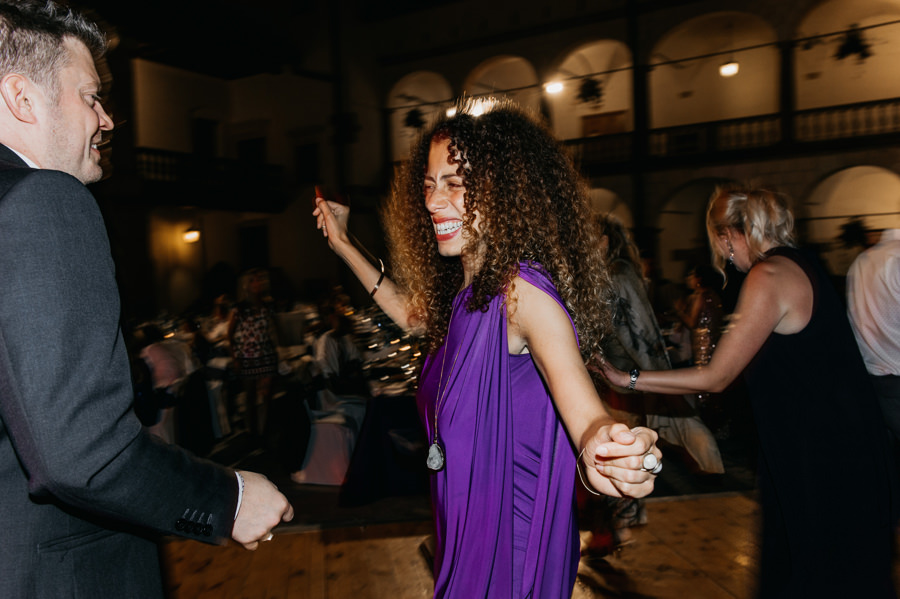 zamek w niepołomicach, przyjęcie na zamku, wesele na zamku, ślub w krakowie, kościół św barbary, ślub w krakowie, ślub klasyczny, niepołomice, klasyczne wesele, międzynarodowe wesele