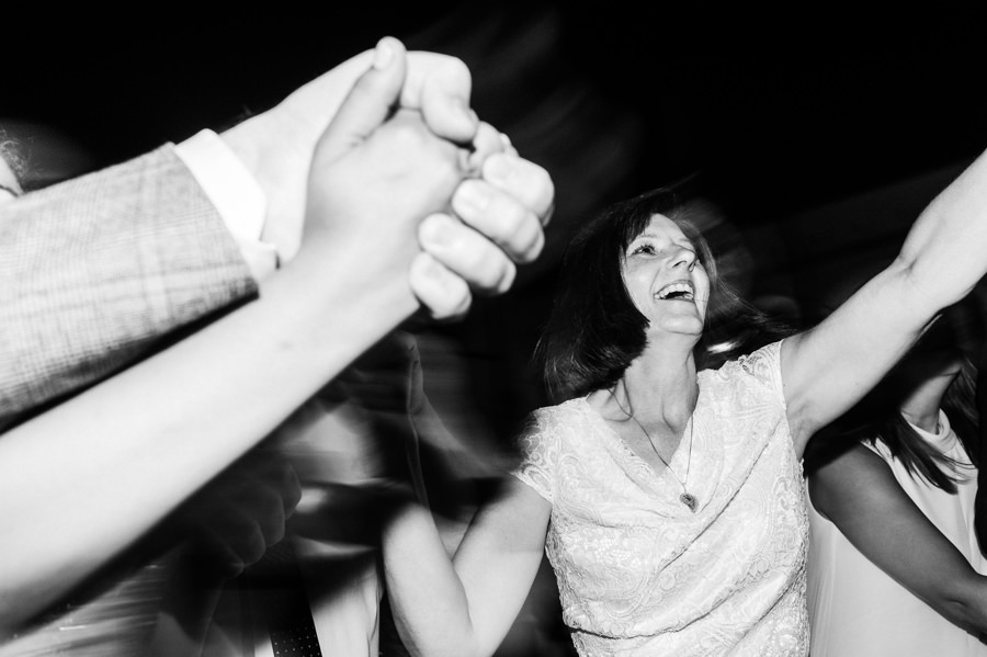 zamek w niepołomicach, przyjęcie na zamku, wesele na zamku, ślub w krakowie, kościół św barbary, ślub w krakowie, ślub klasyczny, niepołomice, klasyczne wesele, międzynarodowe wesele