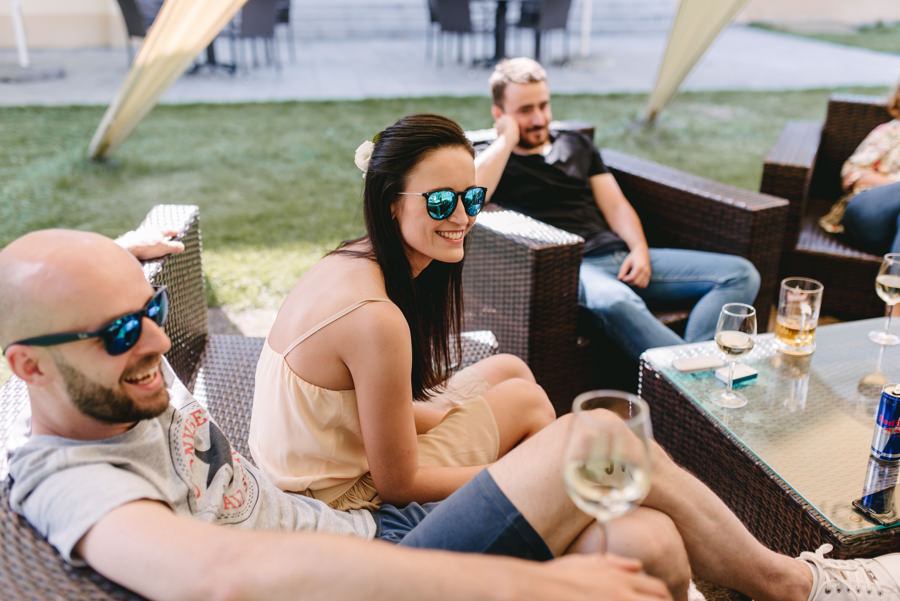 vintage circus, stary cyrk, slow wedding, motyw starego cyrku, slub w plenerze, slub plenerowy, slub w stodole, wesele w stodole, wesele w stylu slow wedding, cyrk, reportaz slubny, zdjecia slubne