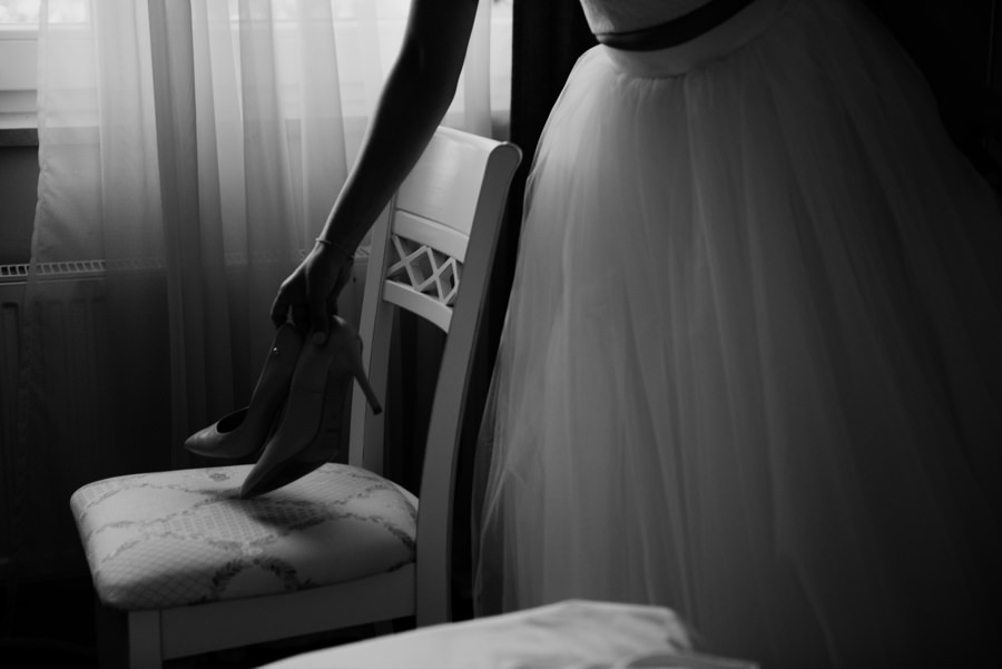 vintage circus, stary cyrk, slow wedding, motyw starego cyrku, slub w plenerze, slub plenerowy, slub w stodole, wesele w stodole, wesele w stylu slow wedding, cyrk, reportaz slubny, zdjecia slubne