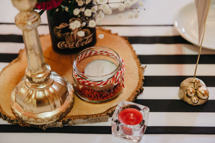 vintage circus, stary cyrk, slow wedding, motyw starego cyrku, slub w plenerze, slub plenerowy, slub w stodole, wesele w stodole, wesele w stylu slow wedding, cyrk, reportaz slubny, zdjecia slubne