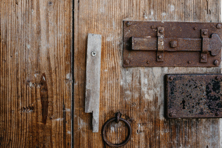 slub humanistyczny, ceremonia w plenerze, panna mloda boho, boho wesele, rustykalny slub, hofgut maisenburg