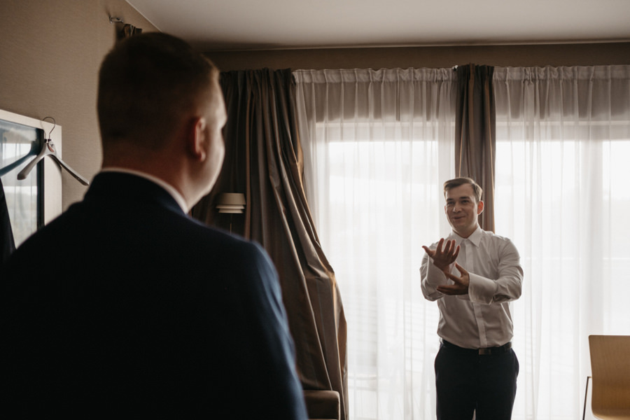 nietypowy ślub w Krakowie, fotografia ślubna Kraków, wesele w hotelu niebieskim w Krakowie, ślub na Skałce