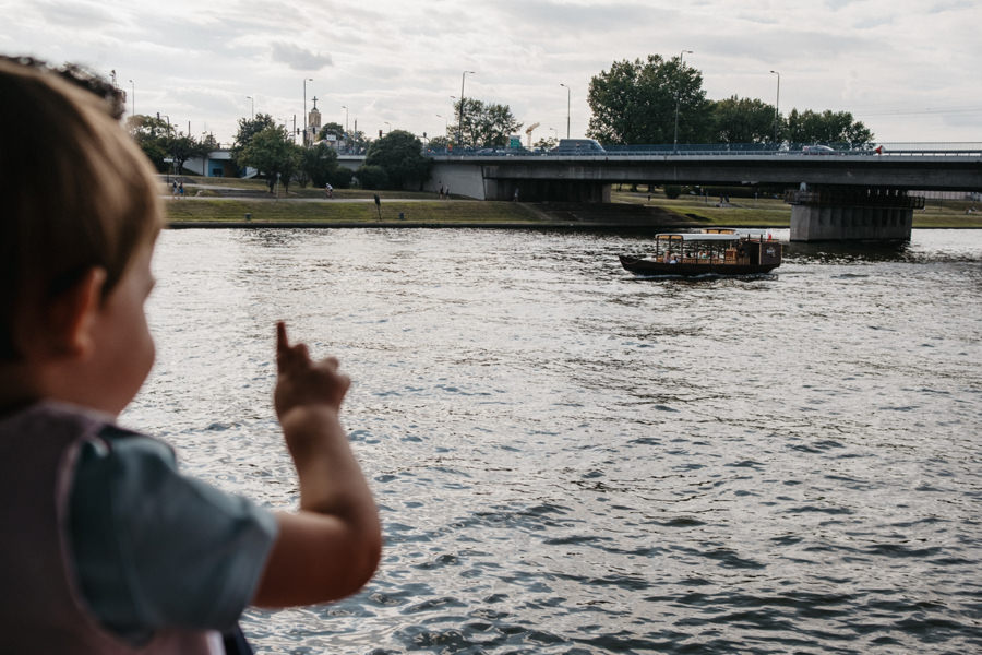 nietypowy ślub w Krakowie, fotografia ślubna Kraków, wesele w hotelu niebieskim w Krakowie, ślub na Skałce, rejs po wiśle