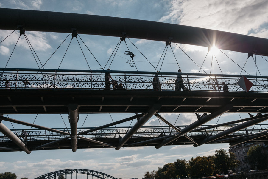 nietypowy ślub w Krakowie, fotografia ślubna Kraków, wesele w hotelu niebieskim w Krakowie, ślub na Skałce, rejs po wiśle