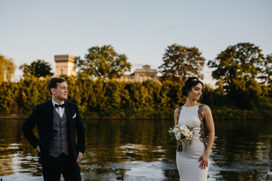 nietypowy ślub w Krakowie, fotografia ślubna Kraków, wesele w hotelu niebieskim w Krakowie, ślub na Skałce, rejs po wiśle