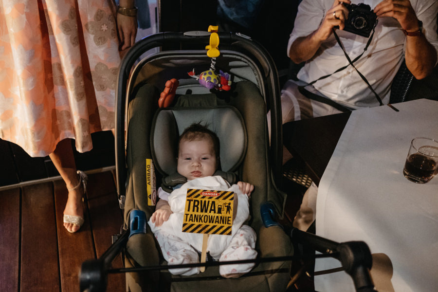 nietypowy ślub w Krakowie, fotografia ślubna Kraków, wesele w hotelu niebieskim w Krakowie, ślub na Skałce, rejs po wiśle