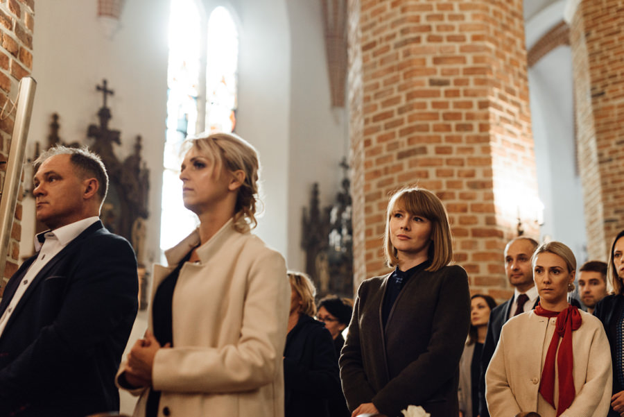 cegielnia rzucewo, ślub w plenerze, rustykalne wesele, reportaż ślubny, nietypowe wesele, ślub rystukalny, lmfoto, wesele nad morzem, wyjąkowy ślub, wymarzony ślub w polsce, wesele w cegielni rzucewo