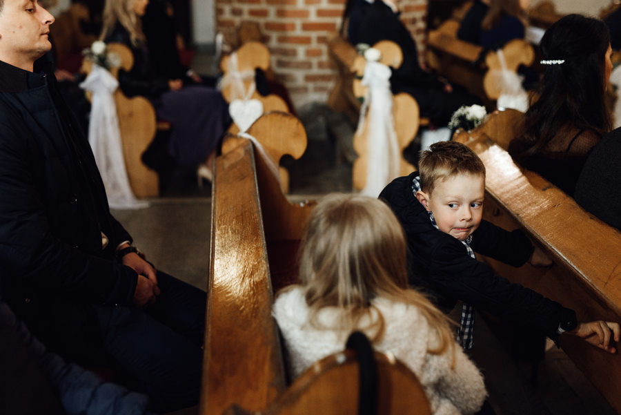 cegielnia rzucewo, ślub w plenerze, rustykalne wesele, reportaż ślubny, nietypowe wesele, ślub rystukalny, lmfoto, wesele nad morzem, wyjąkowy ślub, wymarzony ślub w polsce, wesele w cegielni rzucewo
