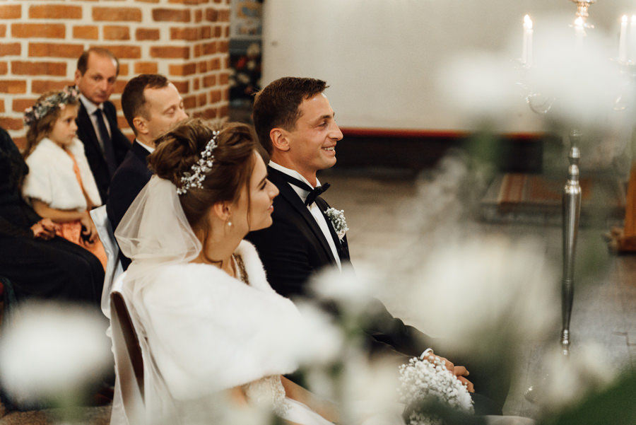 cegielnia rzucewo, ślub w plenerze, rustykalne wesele, reportaż ślubny, nietypowe wesele, ślub rystukalny, lmfoto, wesele nad morzem, wyjąkowy ślub, wymarzony ślub w polsce, wesele w cegielni rzucewo