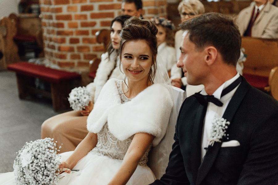 cegielnia rzucewo, ślub w plenerze, rustykalne wesele, reportaż ślubny, nietypowe wesele, ślub rystukalny, lmfoto, wesele nad morzem, wyjąkowy ślub, wymarzony ślub w polsce, wesele w cegielni rzucewo