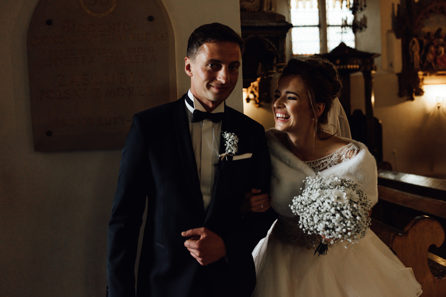 cegielnia rzucewo, ślub w plenerze, rustykalne wesele, reportaż ślubny, nietypowe wesele, ślub rystukalny, lmfoto, wesele nad morzem, wyjąkowy ślub, wymarzony ślub w polsce, wesele w cegielni rzucewo