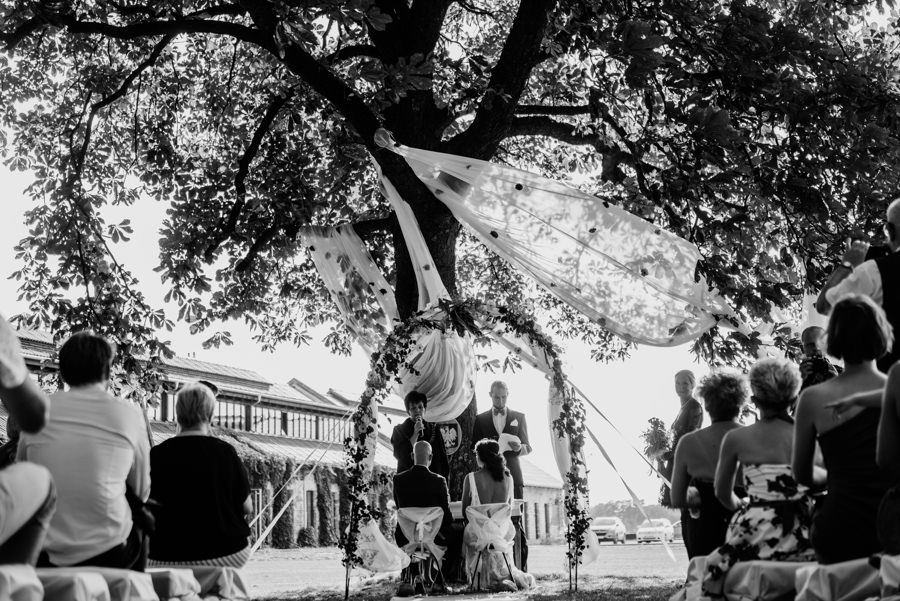 ceglarnia jarosławki, ślub w plenerze, wesele w stodole, rustykalne wesele, rustykalny ślub, lmfoto, wesele pod chmurką, castle party, wesele w plenerze, ślub plenerowy