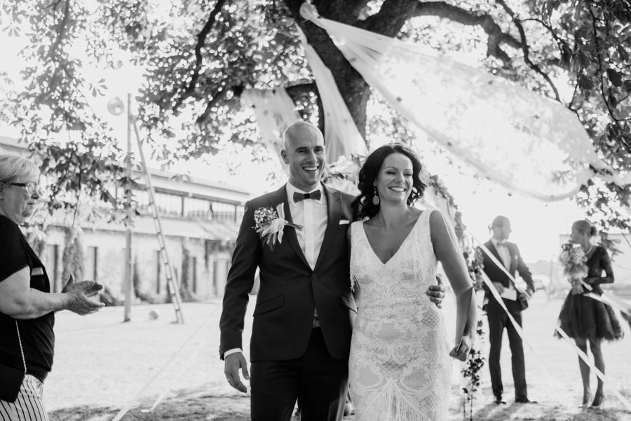 ceglarnia jarosławki, ślub w plenerze, wesele w stodole, rustykalne wesele, rustykalny ślub, lmfoto, wesele pod chmurką, castle party, wesele w plenerze, ślub plenerowy