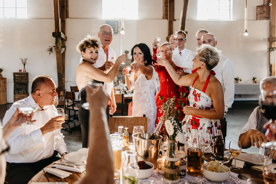 ceglarnia jarosławki, ślub w plenerze, wesele w stodole, rustykalne wesele, rustykalny ślub, lmfoto, wesele pod chmurką, castle party, wesele w plenerze, ślub plenerowy