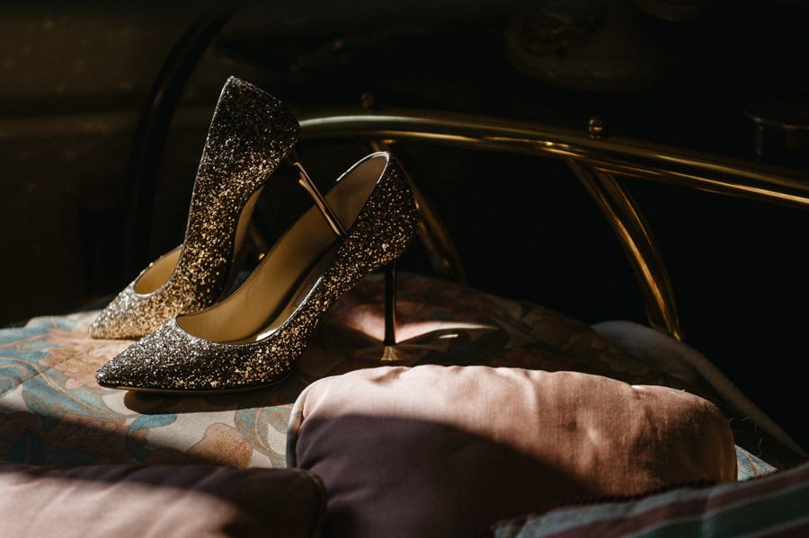 detale ślubne, buty panny młodej, przygotowania do ślubu