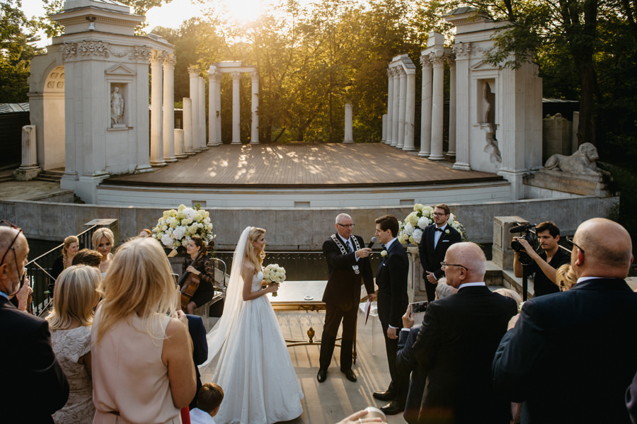 ślub plenerowy w Warszawie, Łazienki Królewskie, ślub w amfiteatrze, ceremonia ślubna w amfiteatrze w Warszawie