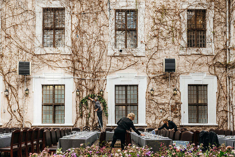ślub na zamku, slub w plenerze, wesele na zamku, reportaz slubny, fotografia slubna, fotografa slubna warszawa, panna mloda, nietuzinkowy slub