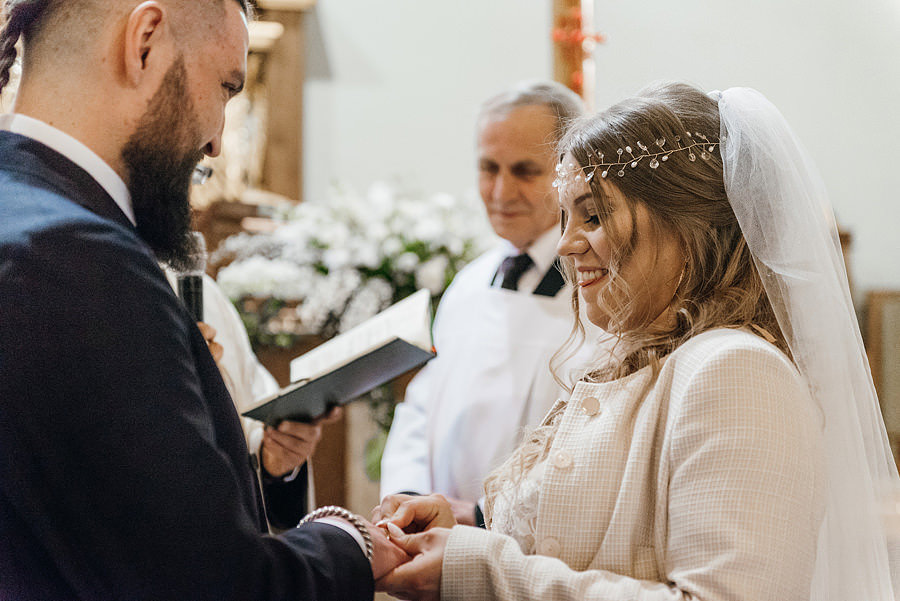 ślub na zamku, slub w plenerze, wesele na zamku, reportaz slubny, fotografia slubna, fotografa slubna warszawa, panna mloda, nietuzinkowy slub