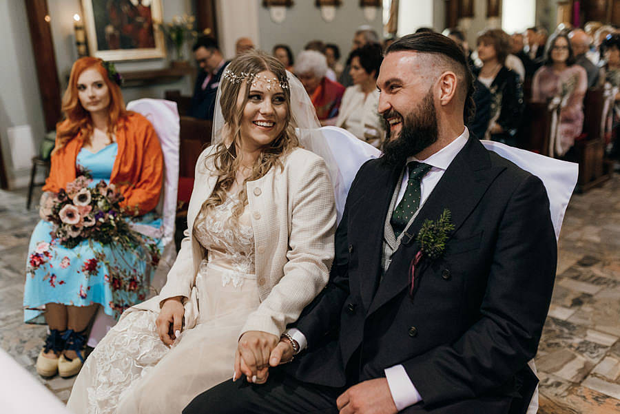 ślub na zamku, slub w plenerze, wesele na zamku, reportaz slubny, fotografia slubna, fotografa slubna warszawa, panna mloda, nietuzinkowy slub