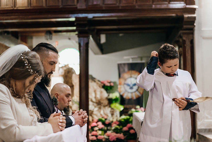 ślub na zamku, slub w plenerze, wesele na zamku, reportaz slubny, fotografia slubna, fotografa slubna warszawa, panna mloda, nietuzinkowy slub