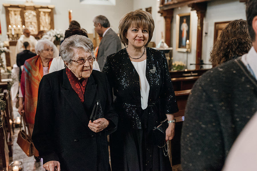 ślub na zamku, slub w plenerze, wesele na zamku, reportaz slubny, fotografia slubna, fotografa slubna warszawa, panna mloda, nietuzinkowy slub