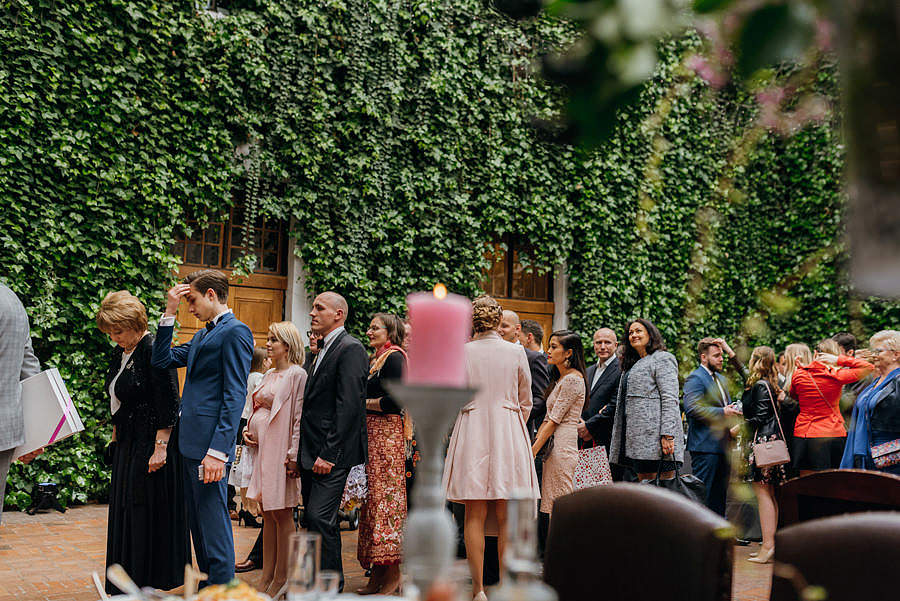 ślub na zamku, slub w plenerze, wesele na zamku, reportaz slubny, fotografia slubna, fotografa slubna warszawa, panna mloda, nietuzinkowy slub