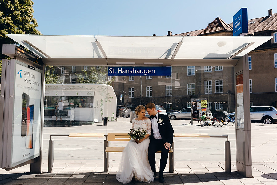 ślub w Norwegii, wesele w Norwegii, ślub w starym kościele, fotografia ślubna Norwegia, zagraniczny ślub, ślub za granicą, lmfoto, zdjecia ślubne, zagraniczna para młoda