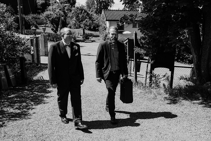 ślub w Norwegii, wesele w Norwegii, ślub w starym kościele, fotografia ślubna Norwegia, zagraniczny ślub, ślub za granicą, lmfoto, zdjecia ślubne, zagraniczna para młoda