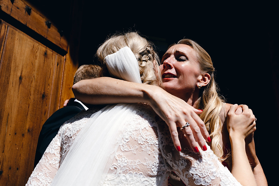 ślub w Norwegii, wesele w Norwegii, ślub w starym kościele, fotografia ślubna Norwegia, zagraniczny ślub, ślub za granicą, lmfoto, zdjecia ślubne, zagraniczna para młoda