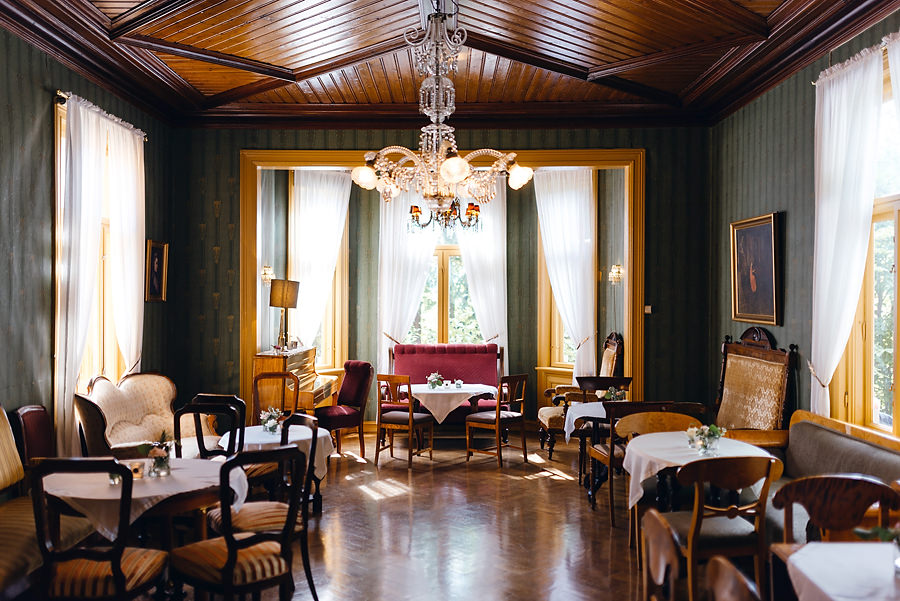 ślub w Norwegii, wesele w Norwegii, ślub w starym kościele, fotografia ślubna Norwegia, zagraniczny ślub, ślub za granicą, lmfoto, zdjecia ślubne, zagraniczna para młoda