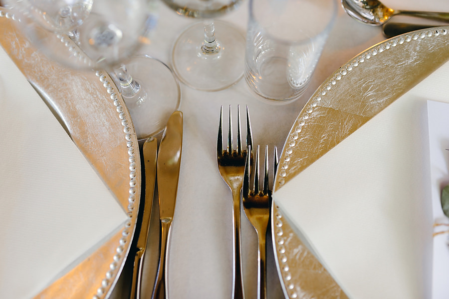 ślub w Norwegii, wesele w Norwegii, ślub w starym kościele, fotografia ślubna Norwegia, zagraniczny ślub, ślub za granicą, lmfoto, zdjecia ślubne, zagraniczna para młoda