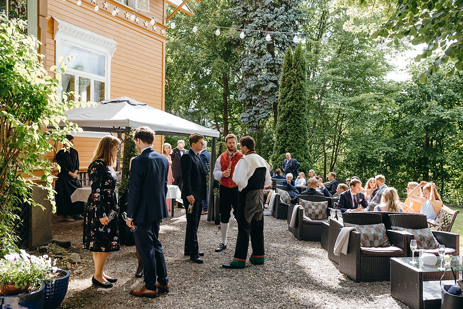 ślub w Norwegii, wesele w Norwegii, ślub w starym kościele, fotografia ślubna Norwegia, zagraniczny ślub, ślub za granicą, lmfoto, zdjecia ślubne, zagraniczna para młoda