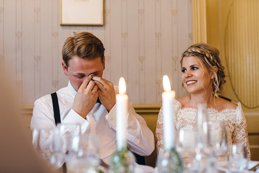 ślub w Norwegii, wesele w Norwegii, ślub w starym kościele, fotografia ślubna Norwegia, zagraniczny ślub, ślub za granicą, lmfoto, zdjecia ślubne, zagraniczna para młoda