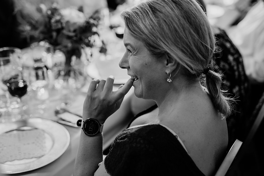 ślub w Norwegii, wesele w Norwegii, ślub w starym kościele, fotografia ślubna Norwegia, zagraniczny ślub, ślub za granicą, lmfoto, zdjecia ślubne, zagraniczna para młoda