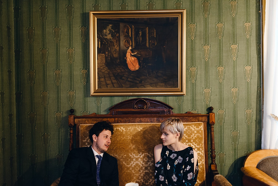 ślub w Norwegii, wesele w Norwegii, ślub w starym kościele, fotografia ślubna Norwegia, zagraniczny ślub, ślub za granicą, lmfoto, zdjecia ślubne, zagraniczna para młoda