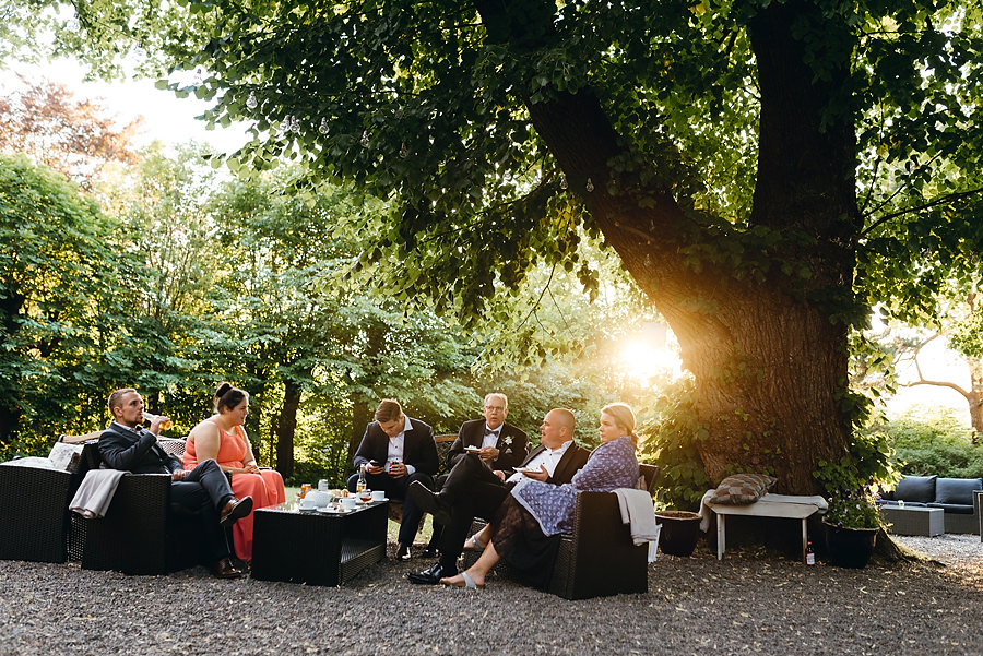 ślub w Norwegii, wesele w Norwegii, ślub w starym kościele, fotografia ślubna Norwegia, zagraniczny ślub, ślub za granicą, lmfoto, zdjecia ślubne, zagraniczna para młoda