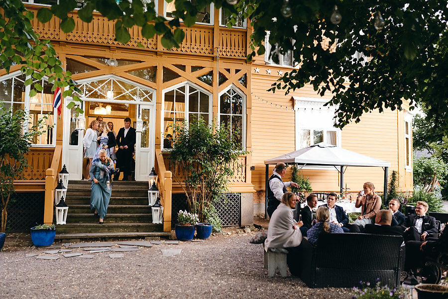 ślub w Norwegii, wesele w Norwegii, ślub w starym kościele, fotografia ślubna Norwegia, zagraniczny ślub, ślub za granicą, lmfoto, zdjecia ślubne, zagraniczna para młoda