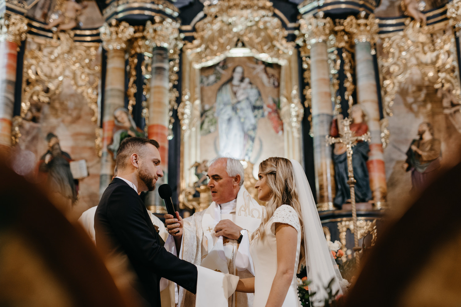 wesele w pałacu żeleńskich, pałac żeleńskich, wesele w plenerze, wesele pod chmurką, ślub plenerowy, ślub pod krakowem w plenerze, piękny rustykalny ślub, świetna zabawa na weselu, lmfoto