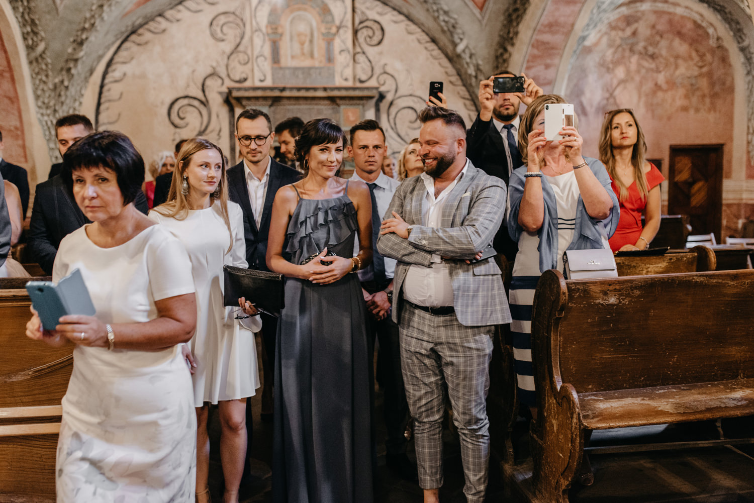 wesele w pałacu żeleńskich, pałac żeleńskich, wesele w plenerze, wesele pod chmurką, ślub plenerowy, ślub pod krakowem w plenerze, piękny rustykalny ślub, świetna zabawa na weselu, lmfoto