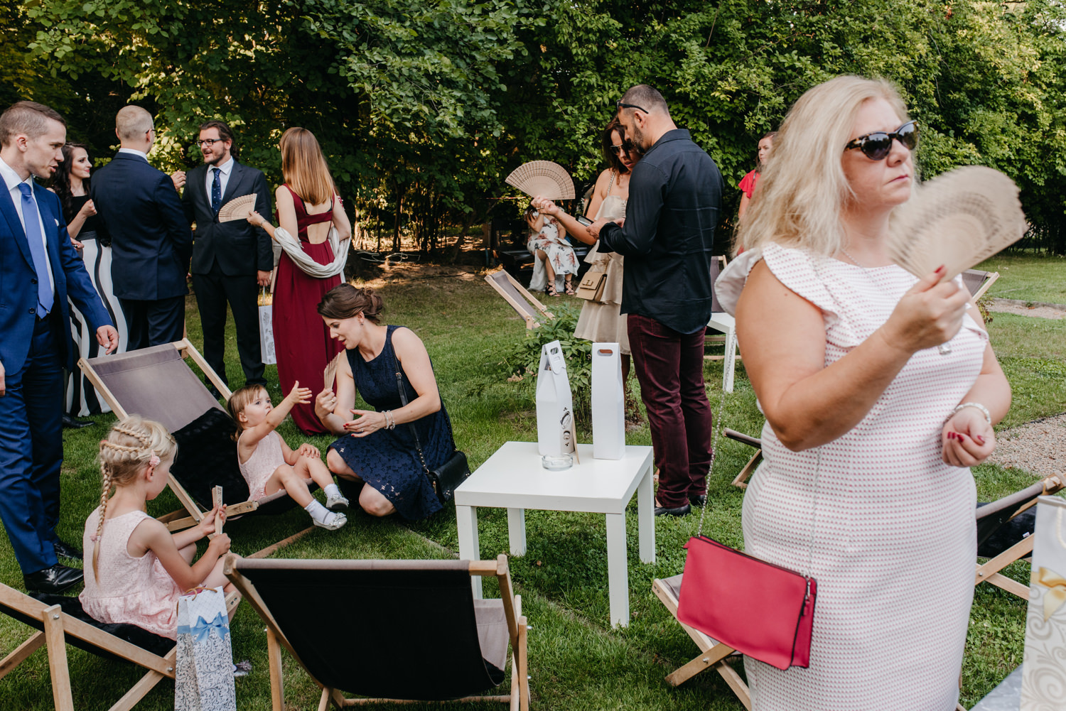 wesele w pałacu żeleńskich, pałac żeleńskich, wesele w plenerze, wesele pod chmurką, ślub plenerowy, ślub pod krakowem w plenerze, piękny rustykalny ślub, świetna zabawa na weselu, lmfoto